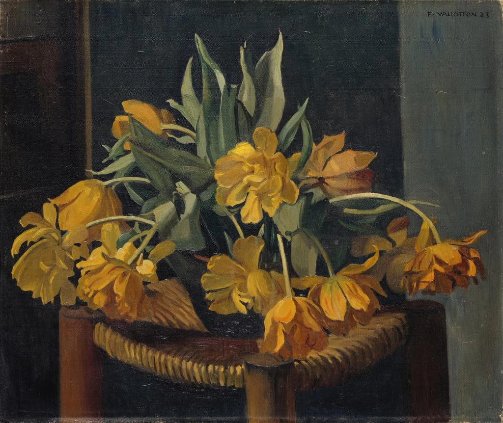 Tulipani gialli doppi su una sedia di paglia,1923